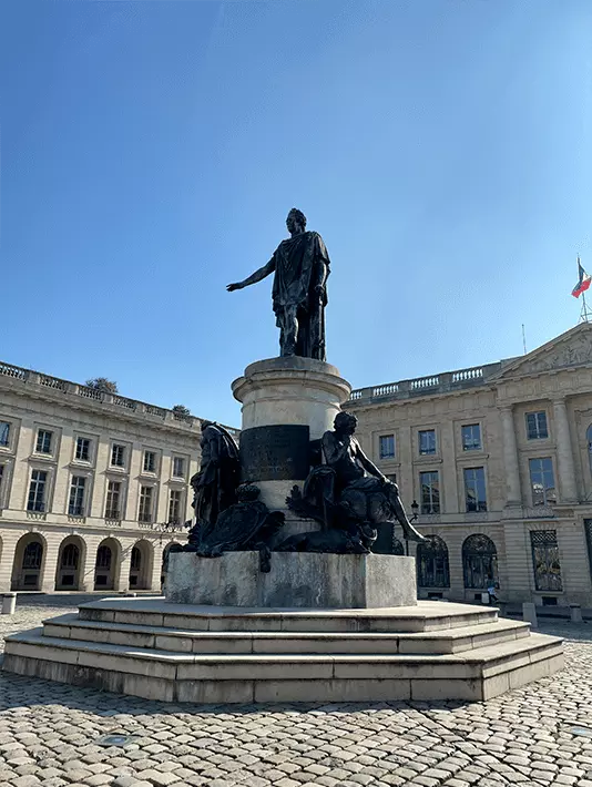 Place Royale à Reims